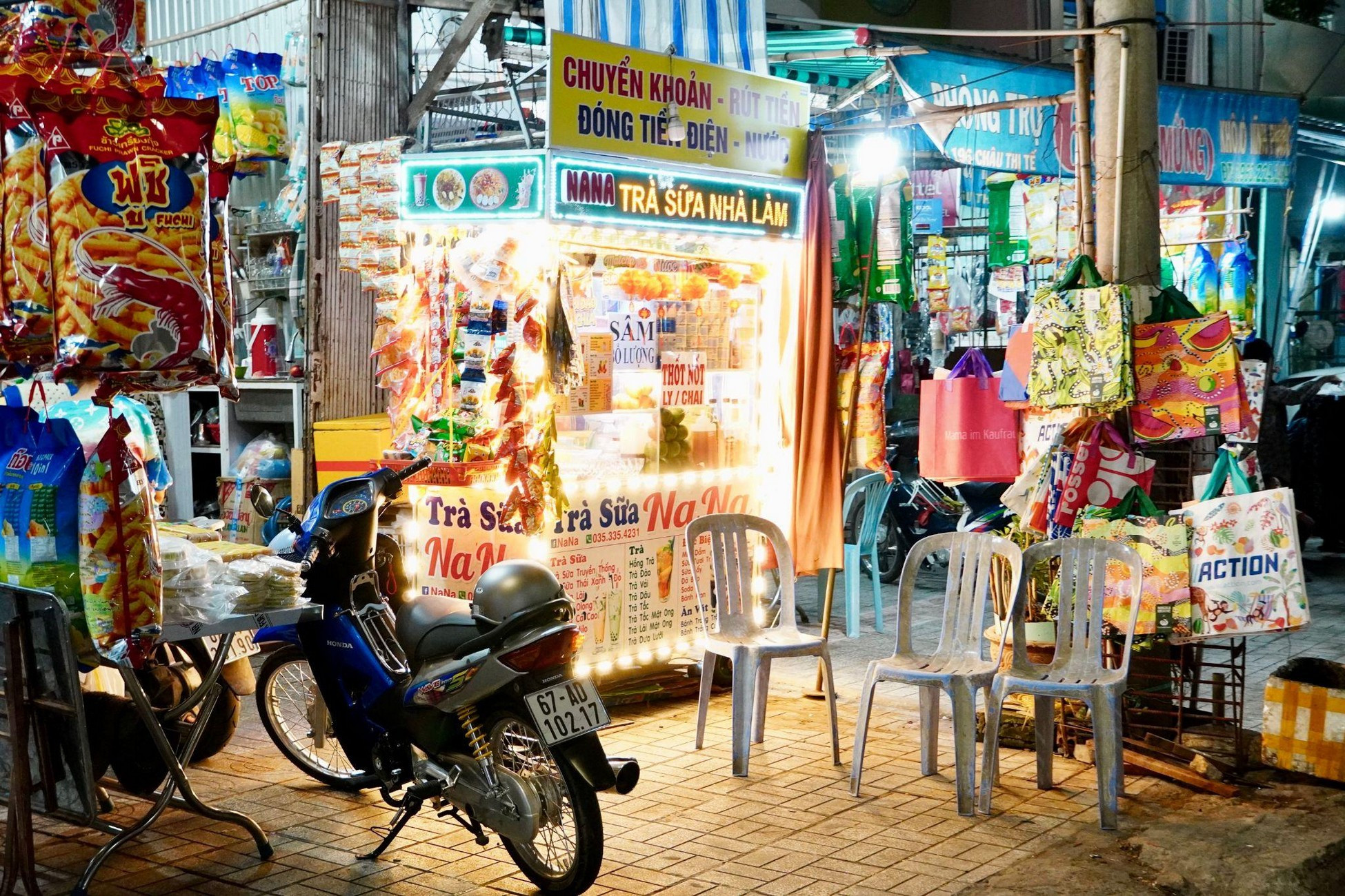 How to Order a Beer, Say Cheers, and Not Look Like a Total Tourist in Vietnam